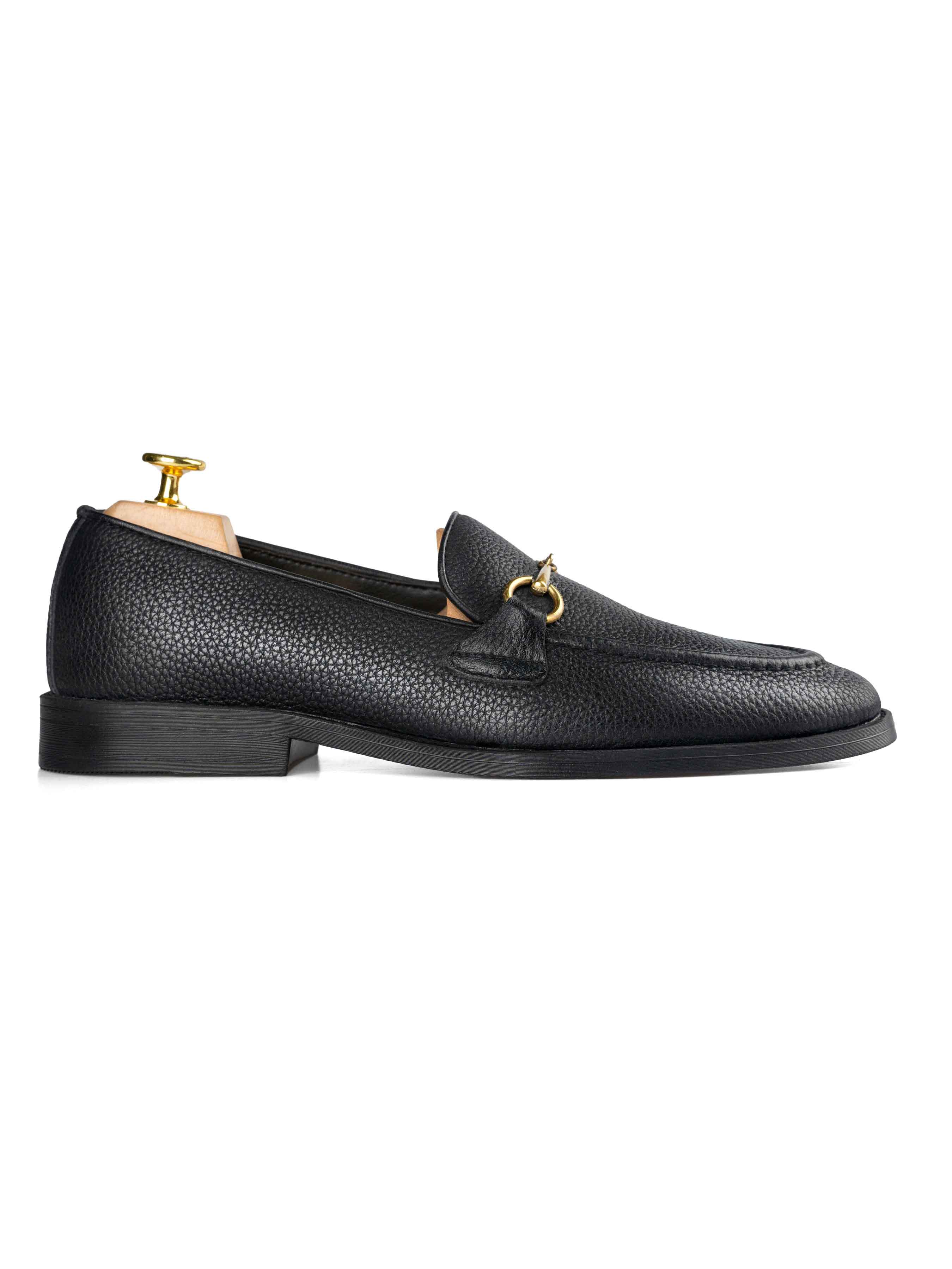 Horsebit-Buckle-Loafer-Black-Pebble-Grain-Leather_01 - Zeve