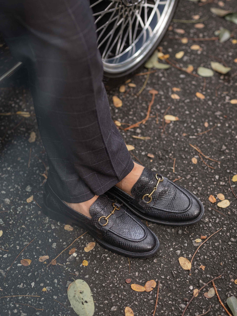PennyLoaferHorsebitBuckleBlackPhytonLeatherCombatSole02_d14b8cb7-ee3b-4ad9-a1b2-cf773cce3892 - Zeve