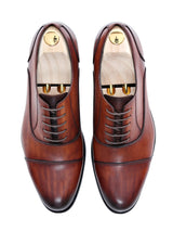 Cognac tan leather oxford cap toe lace-up men’s formal shoes with shoe trees